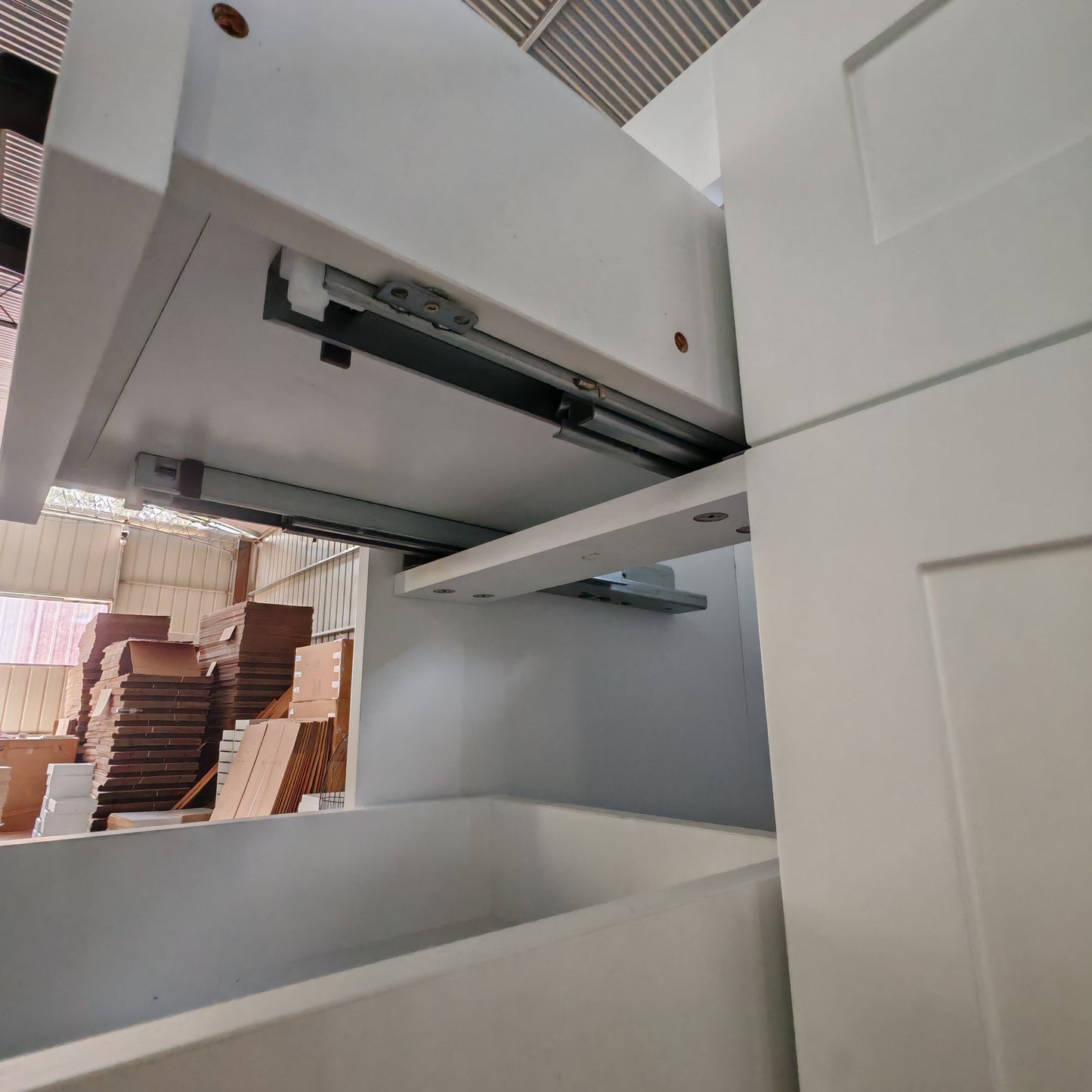 White Matte Painting 1200 With Shaker 2