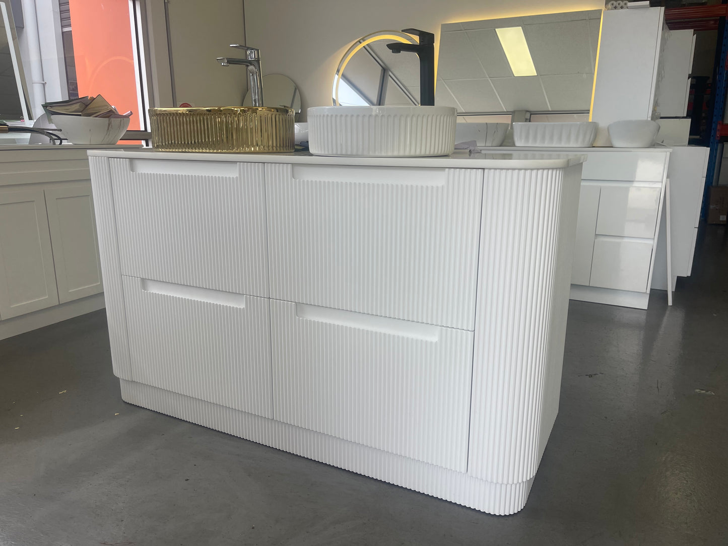 1500 Fluted Double Bowl Floor Vanity